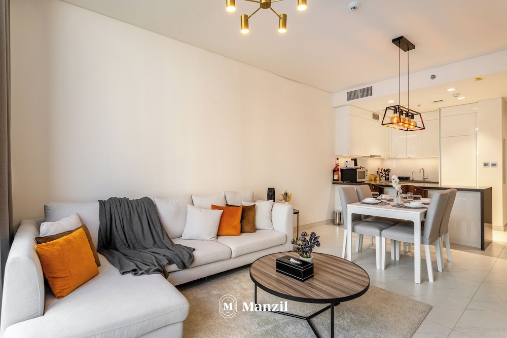 Manzil - 1BR Urban Living near Downtown