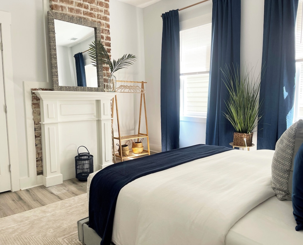 Stylish 1900s Renovated Apartments