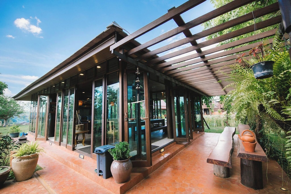 Cyngam Retreat- A Private Pool Villa With Service