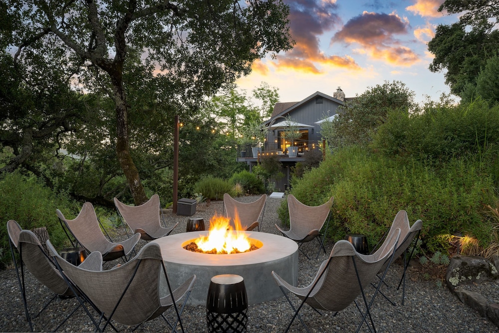 Kenwood Vista by Avantstay 7acres w Pool Fire Pit Vineyard Views