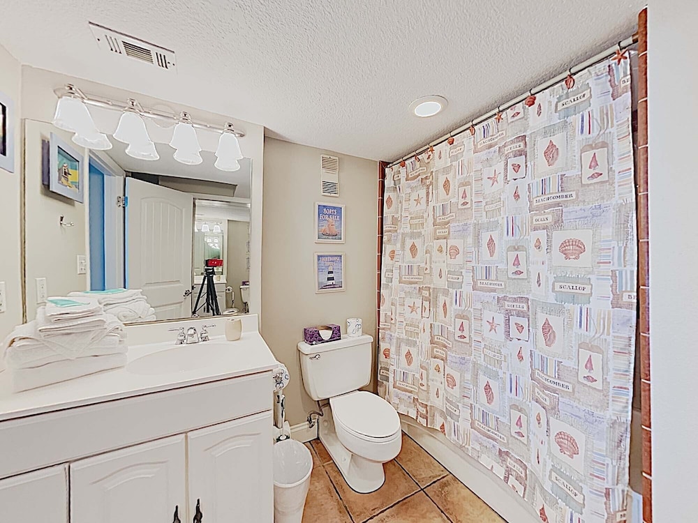 Sabine Yacht & Racquet by Southern Vacation Rentals, photo 67