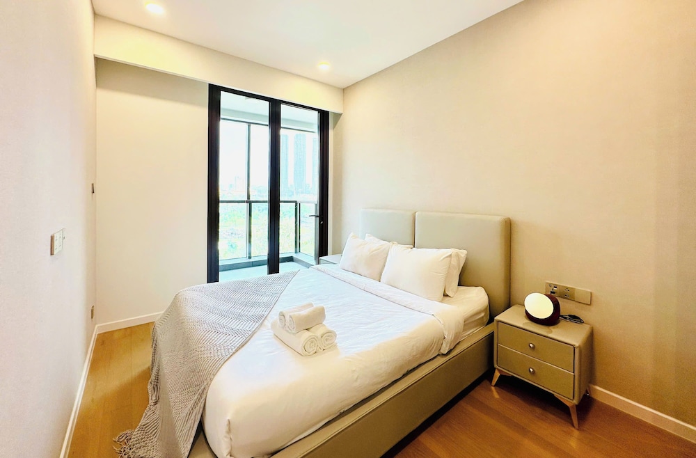 Metropole The Crest Thu Thiem Apartment