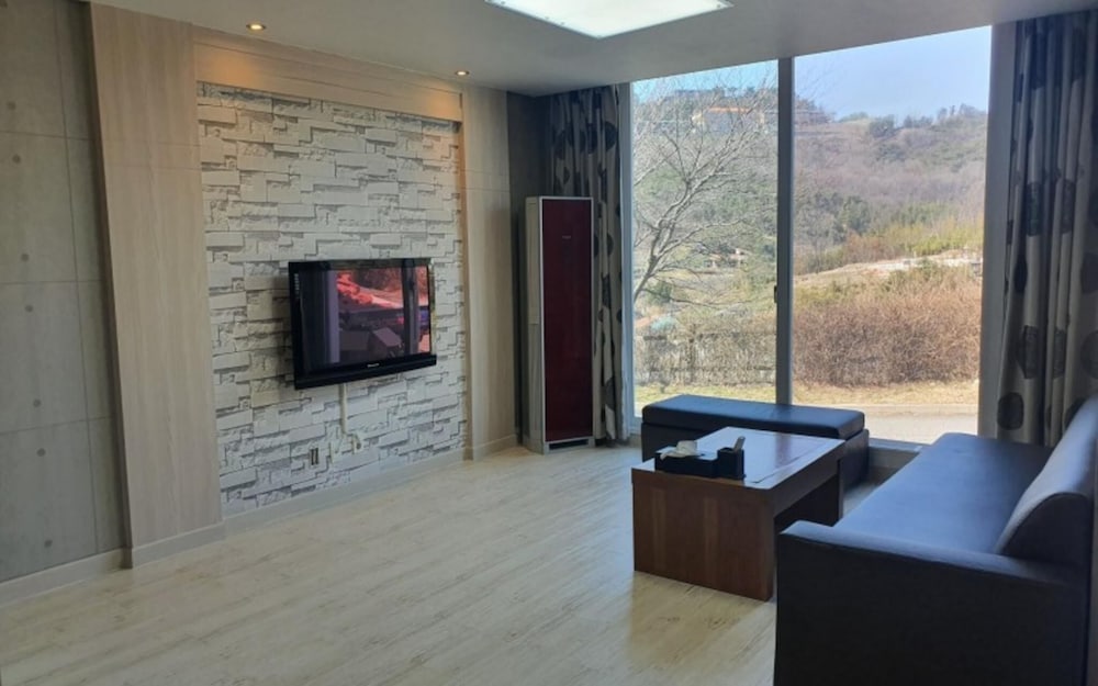 Gunsan Euro Village Pension view 5