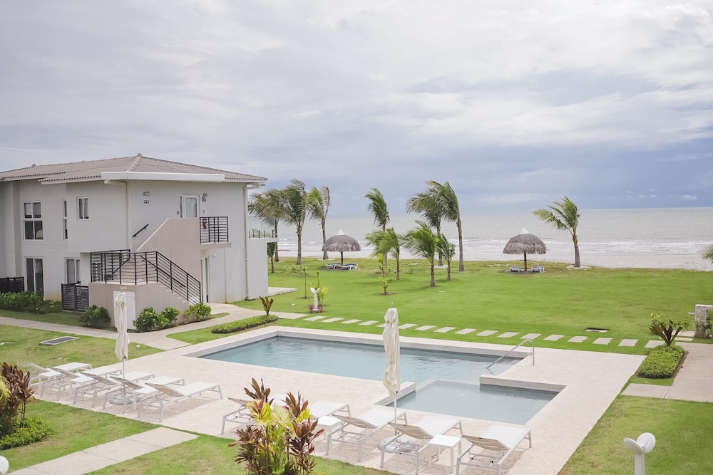 Residences C2-1d in Chame view 4