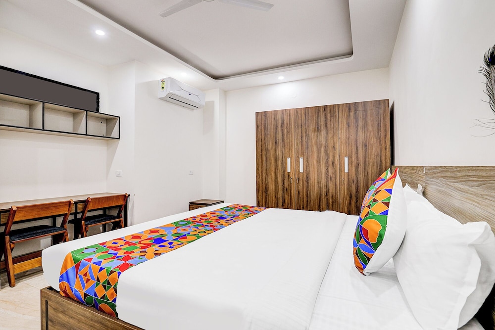 Fabhotel Expo Centre Inn