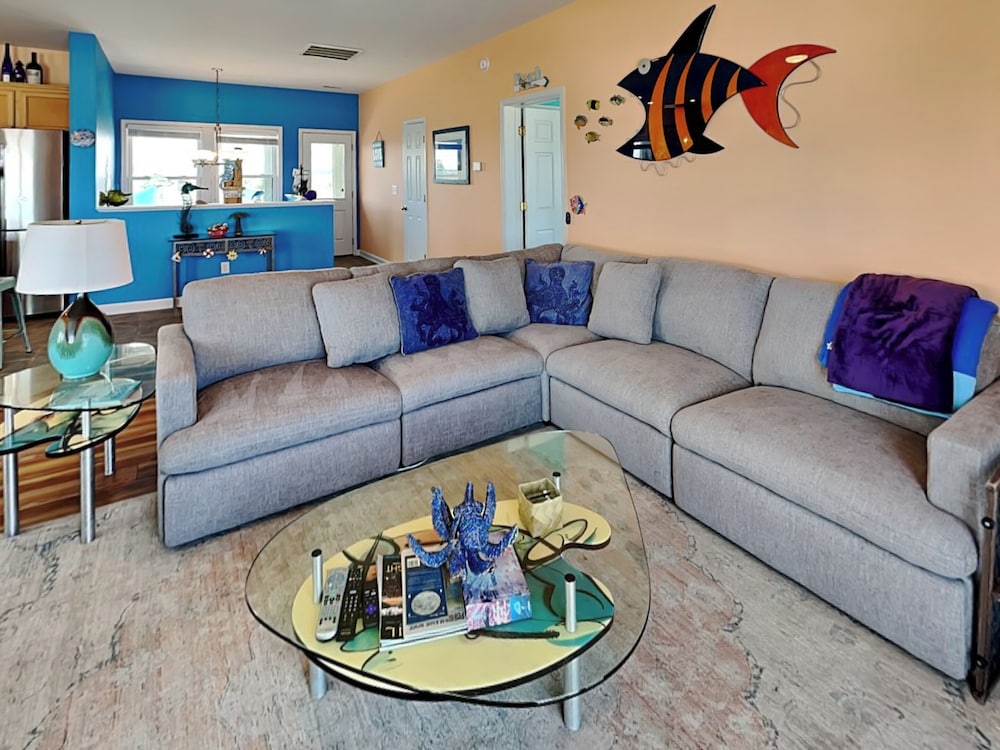 Piccolo Paradiso by Topsail Realty