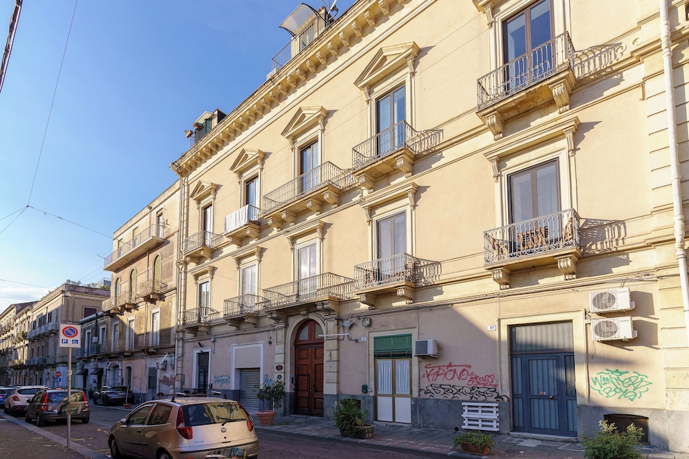 KleoSuites