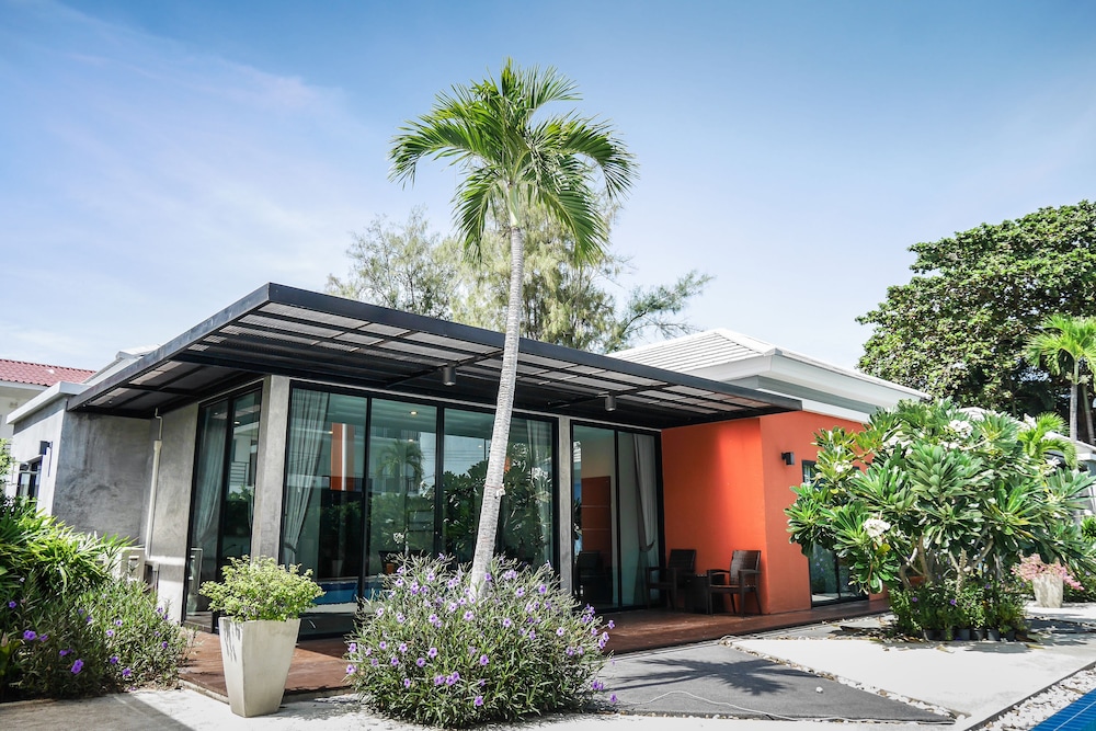 Hotel Villa Navin Resort - Image 1