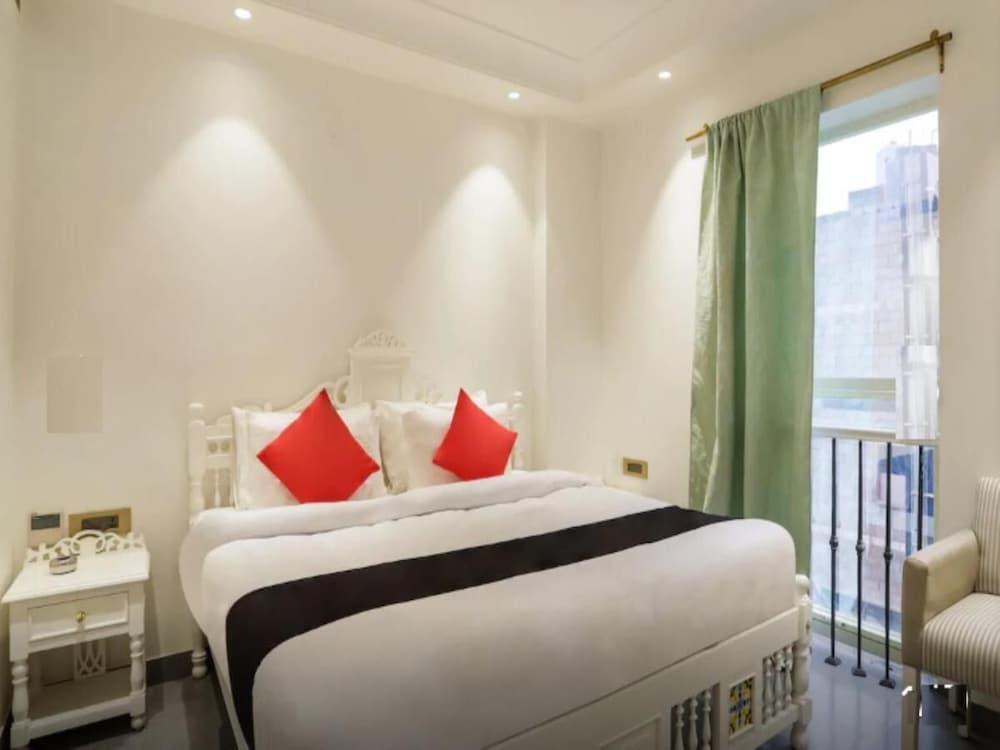 The Pinky Villa Heritage Boutique Suites