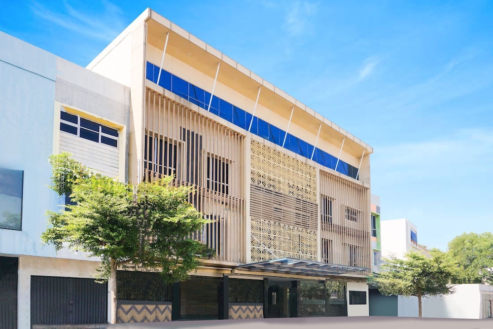 Dancenter KR Hotel
