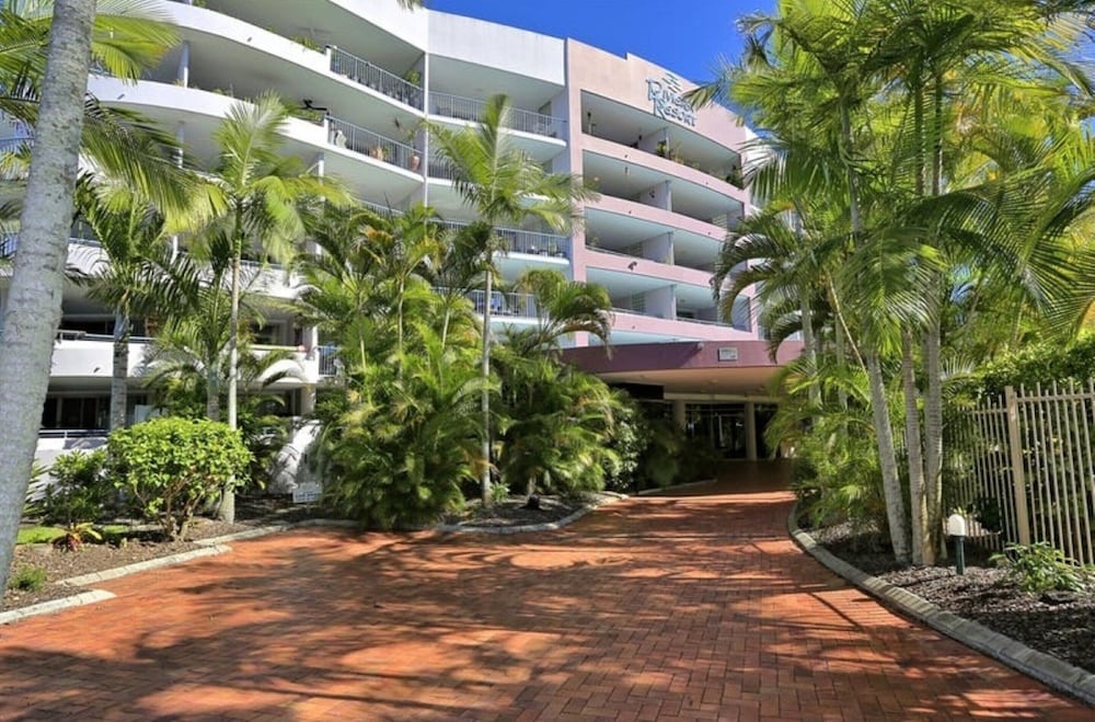 Resort-style Stay With Balcony & Garage Parking