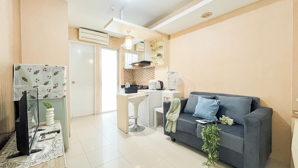 Good Deal And Homey 2Br Apartment Bassura City Near Mall