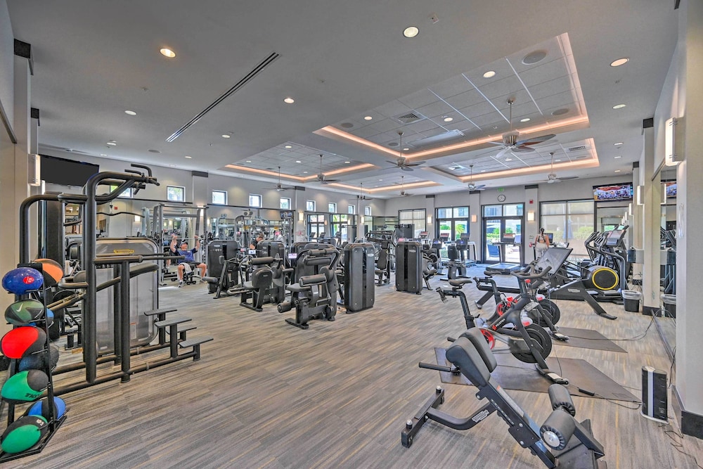Luxe Naples Bay Resort Condo: Near Fifth Ave!