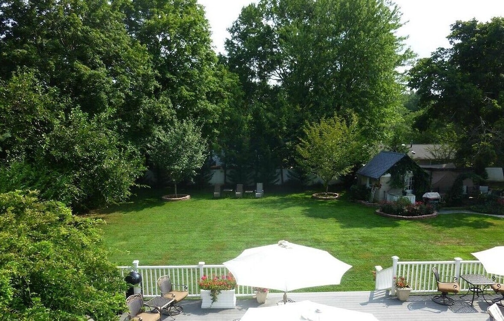 Columbia Vacations - The Columbia Inn at Peralynna Manor - Property Image 120