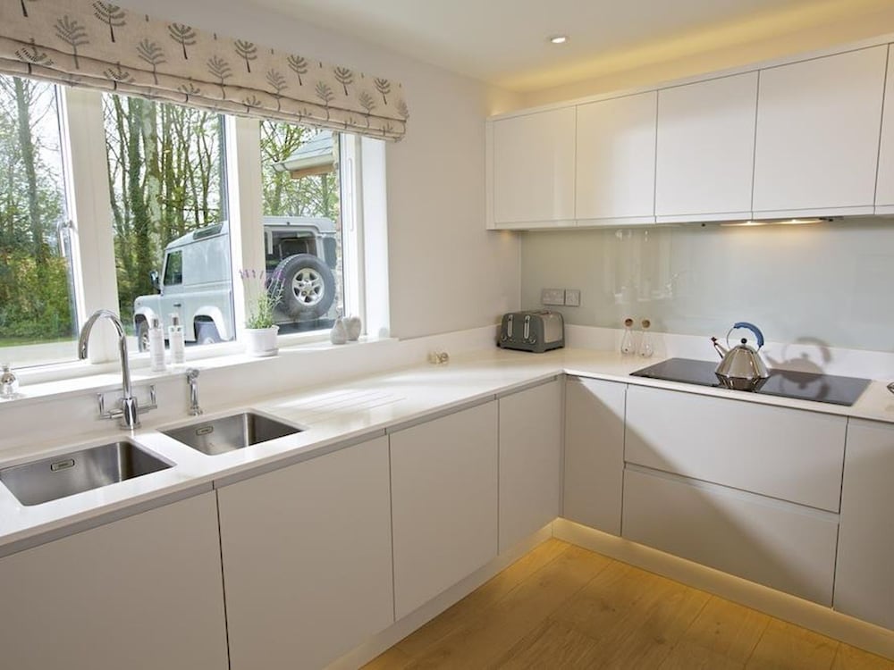 3 The Drive, Hillfield Village