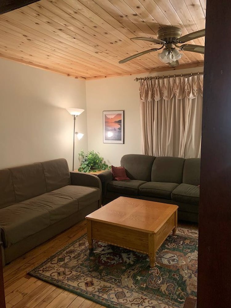 4 Bedroom Cottage On Manitoulin Island - Next to Sandy Beach!