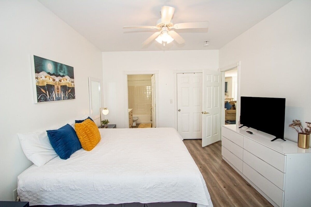 Magnolia Pointe Magnolia Lake 4827-301 3 Bedroom Condo