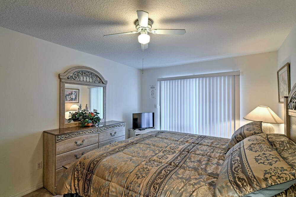 Close to Disney + Resort Perks: Kissimmee Condo view 4