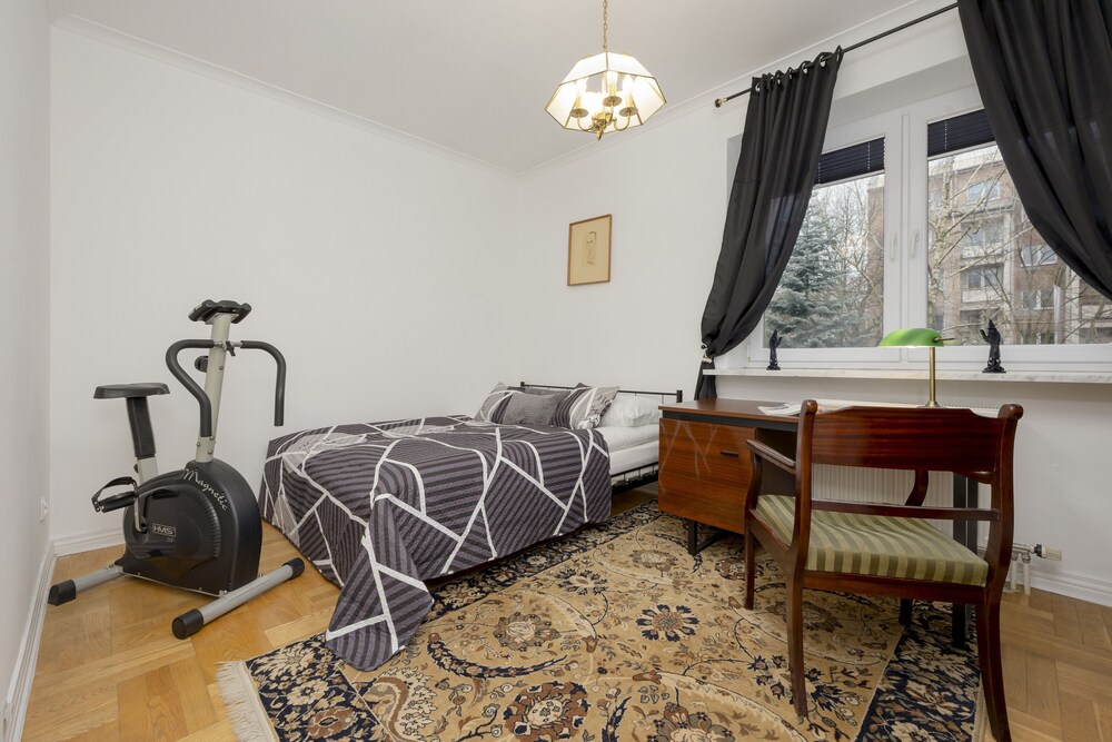 Apartment With 3 Bedrooms by Renters view 5