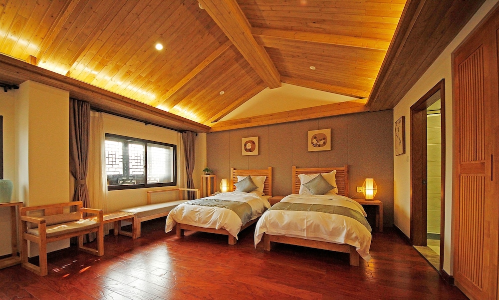 Jiaxing West Cottage