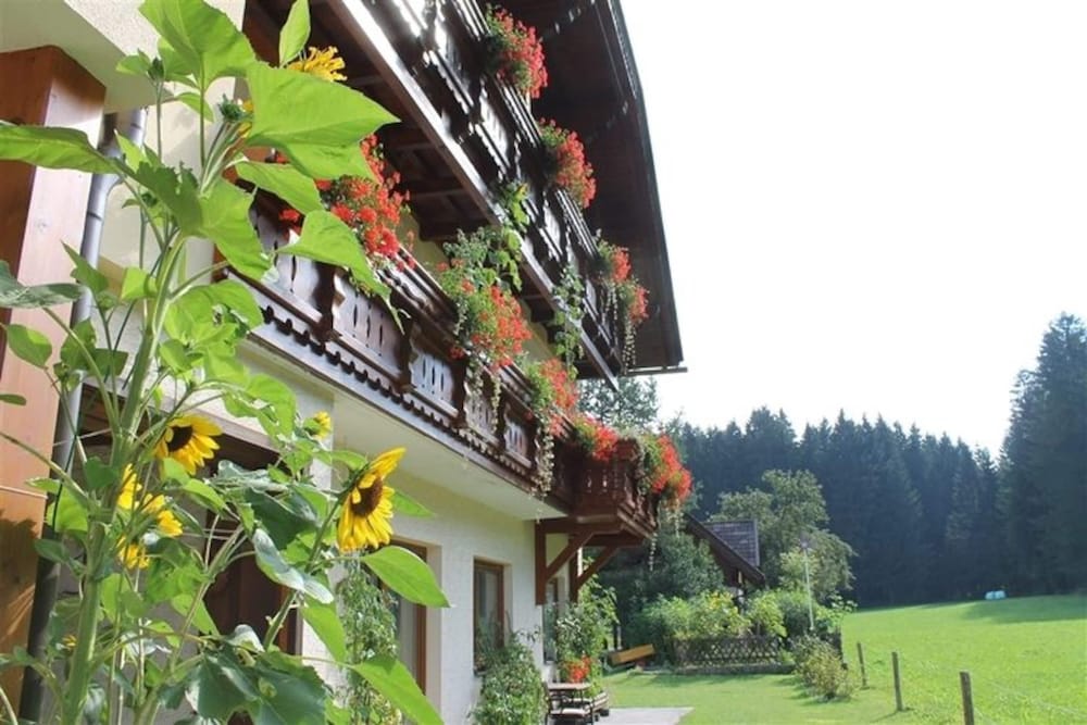 Lovely Apartment in Tropolach With Sauna