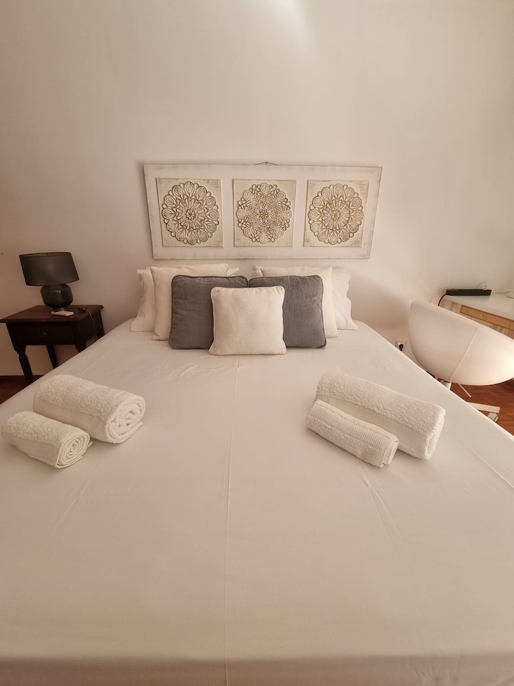 Central Faro Luxury Flat 3 Balconies