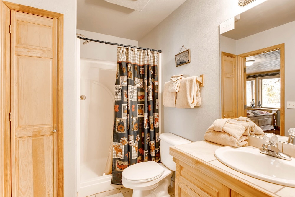Estes Park Condos - Property Image 266