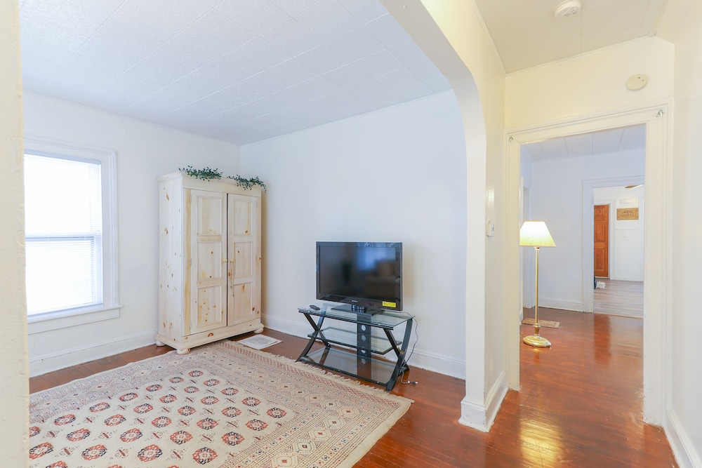 Bridgeport Vacations - Cozy Bridgeport Apartment: 2 Mi to Downtown! - Property Image 12