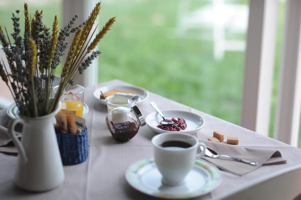 Monte Maino Bed & Breakfast view 4