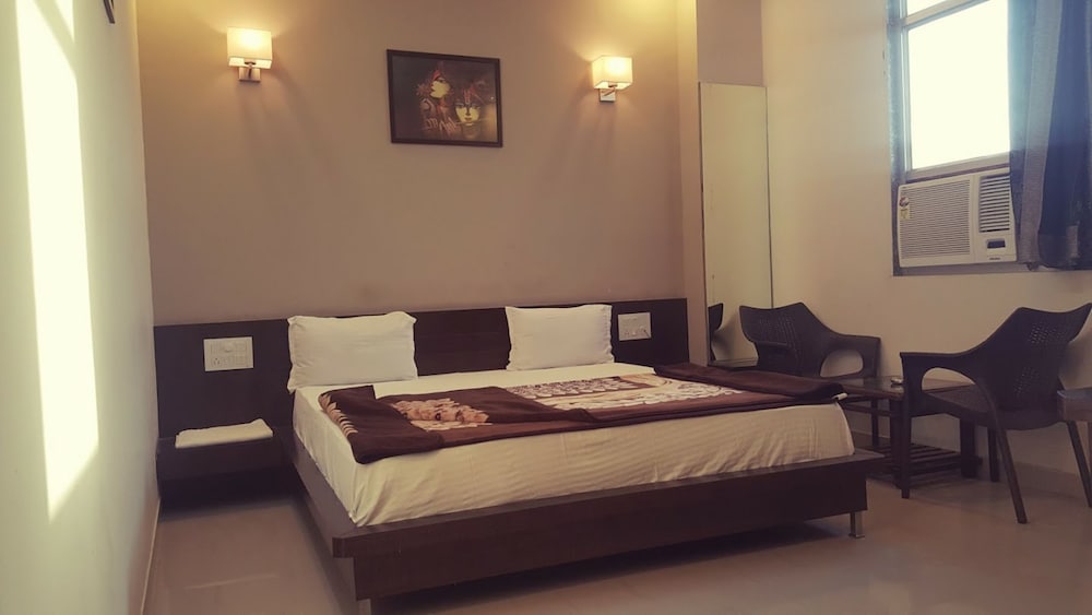 Hotel Surya Mahal