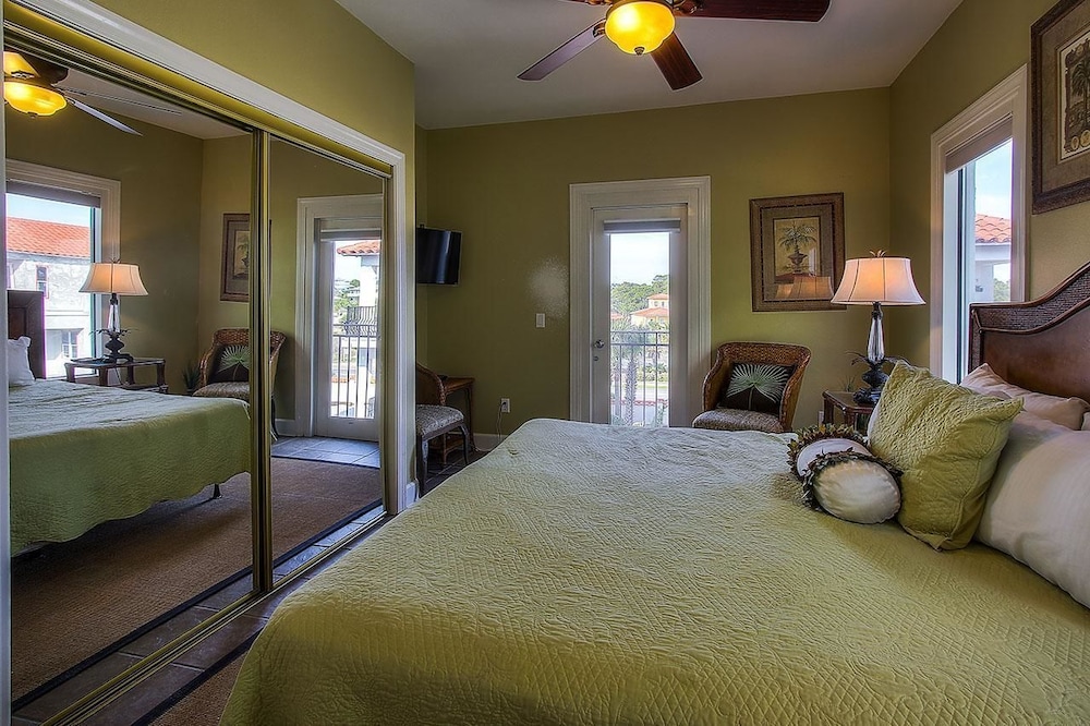 Vista Bella del Mar 5 Bedroom Holiday Home by Five Star Properties