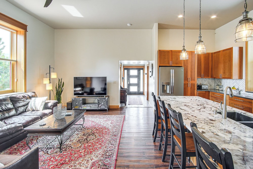 Divine Salida Stay: Walkable Location Near Dtwn!