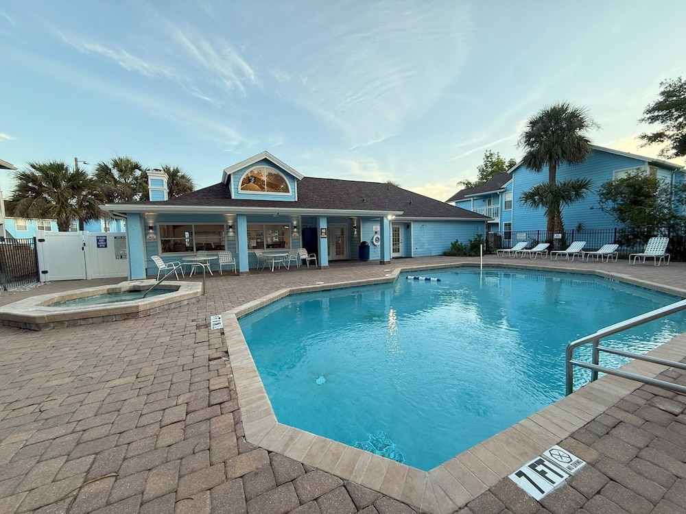 Villas at Somerset 3 Bedroom Condo Amenity Access 3 Condo