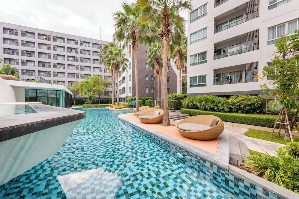 Condo Resort BTS Punnawithi Bill Included