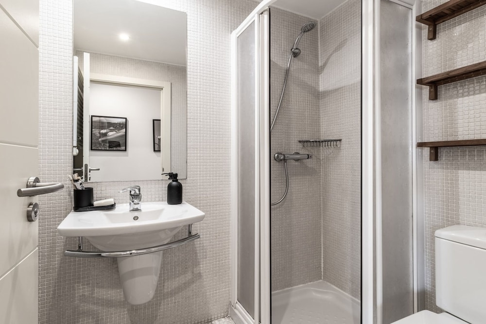 Dono - 3 Bedrooms Apartment in Chueca