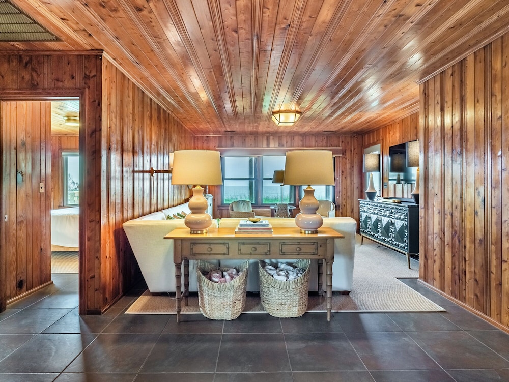 Sea Strapped by Topsail Realty