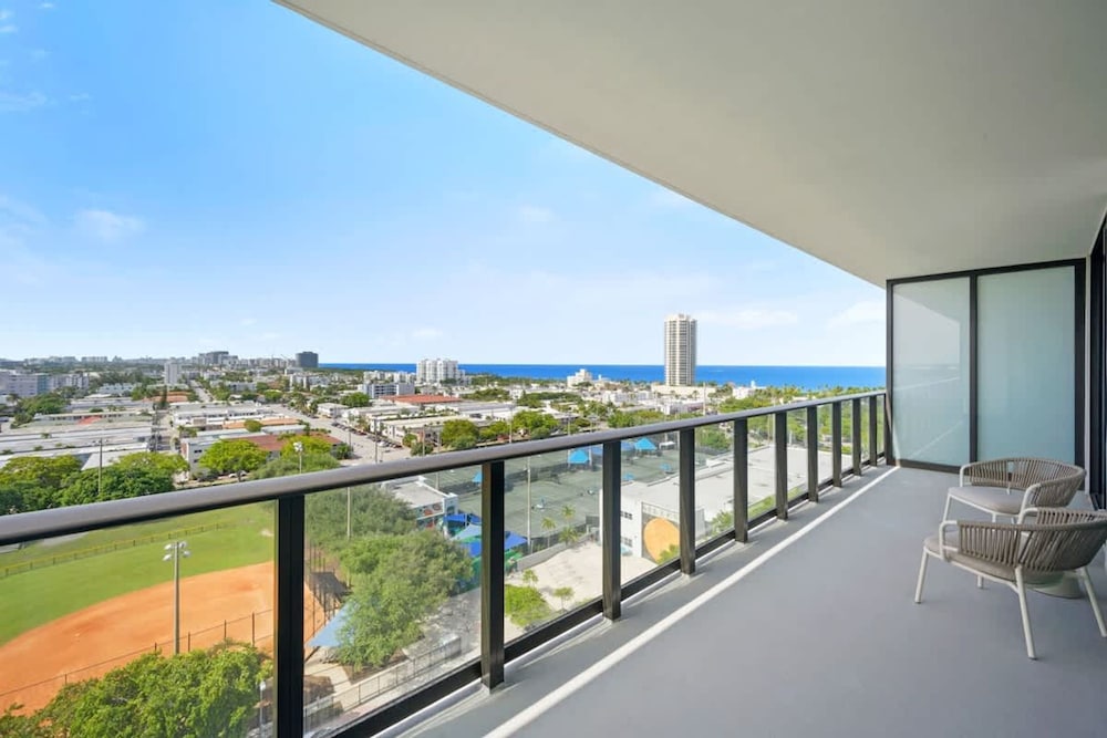 NOK Fantastic 1 BR Den in Miami
