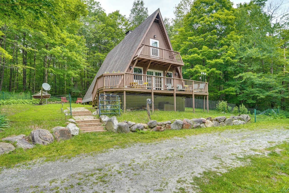 A-frame Cabin w/ Furnished Deck in Becket!