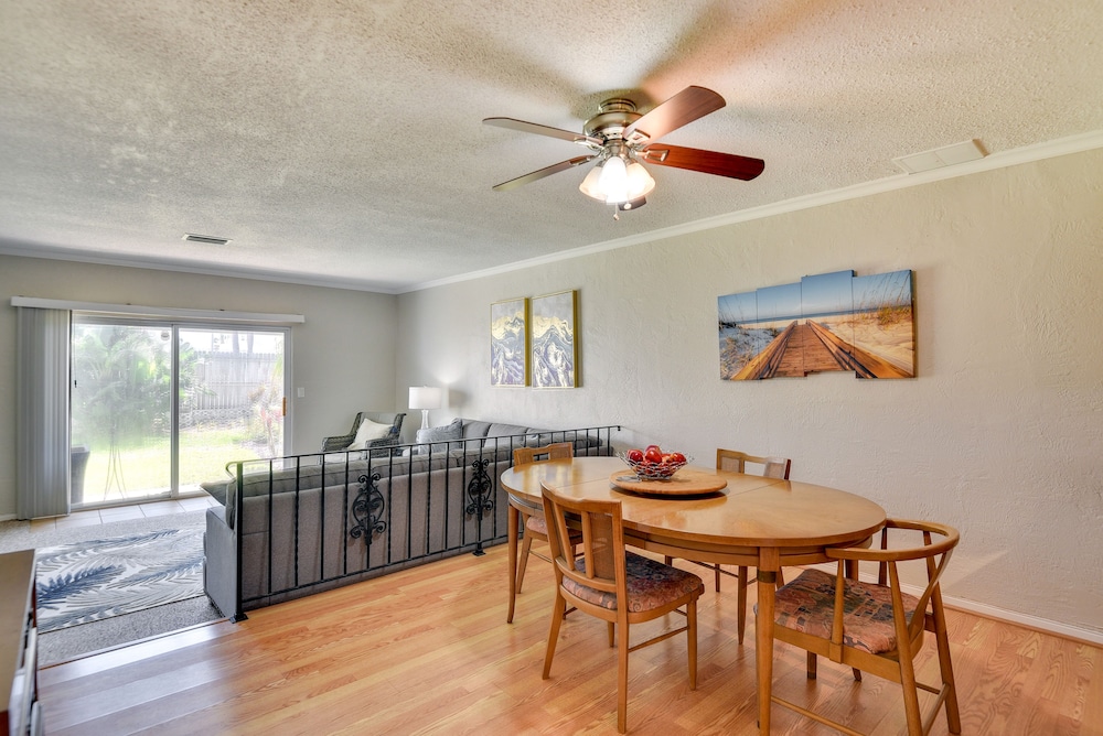 Florida Getaway - Balconies, Grill & Near Beaches!