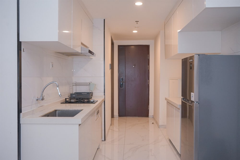 Simple Look 3Br Apartment Near Aeon Mall At Sky House Bsd
