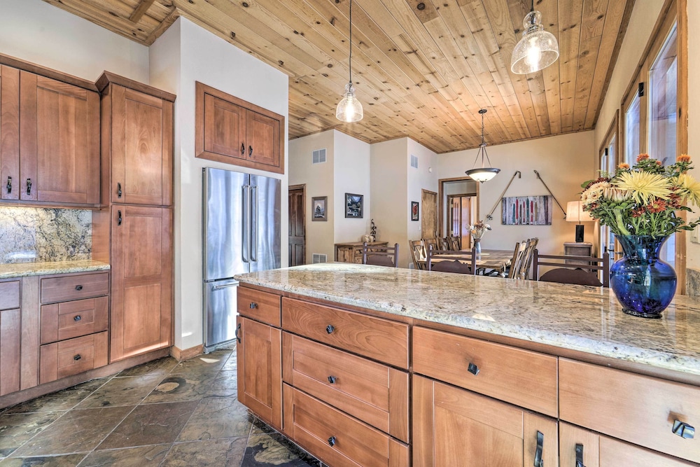 Lake Tahoe Vacations - Northstar Home: Shuttle to Ski Resort! - Property Image 11