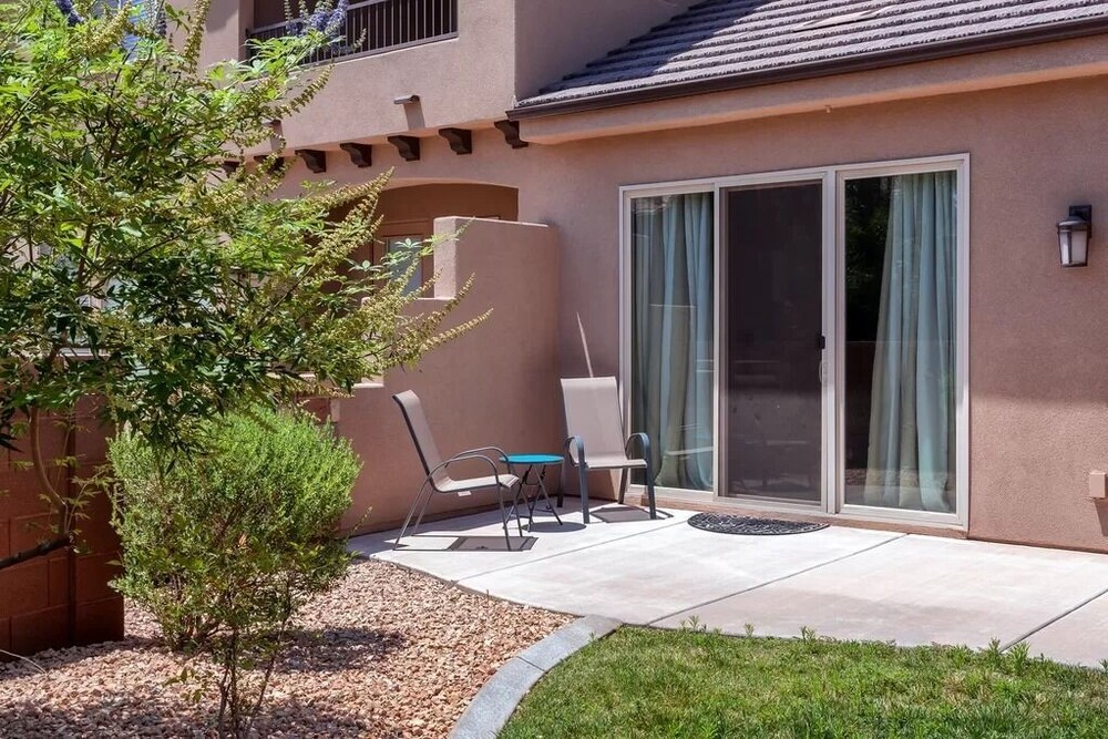 Red Cliffs
