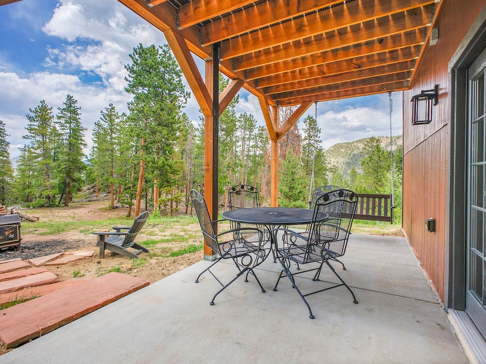 Switchback Basecamp 4 Bedroom Home