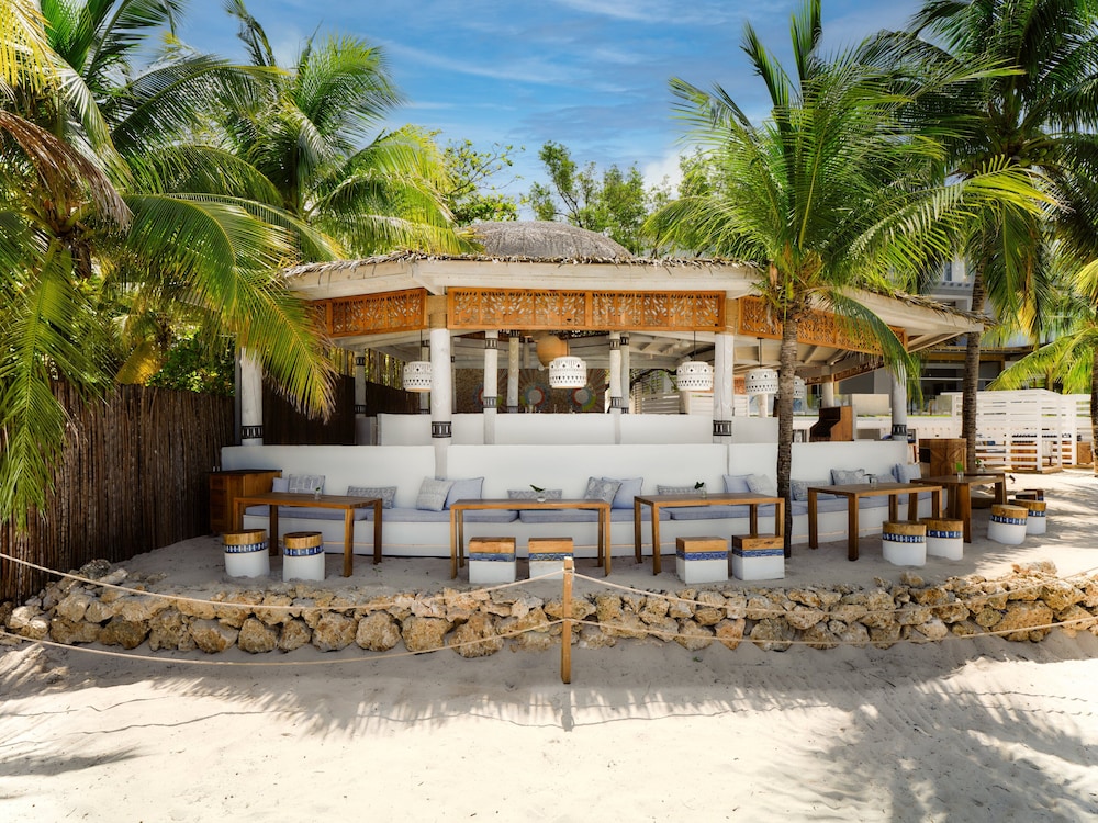 Kimpton Grand Roatan Resort And Spa by IHG - Photo 171
