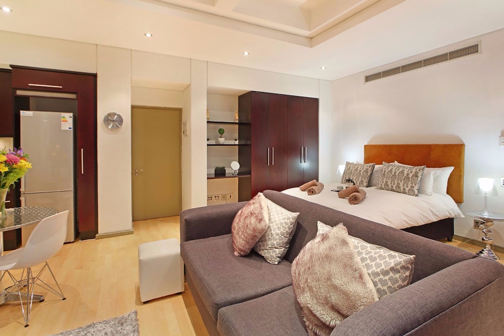 Cape eazi stayz's Cartwright Apartments