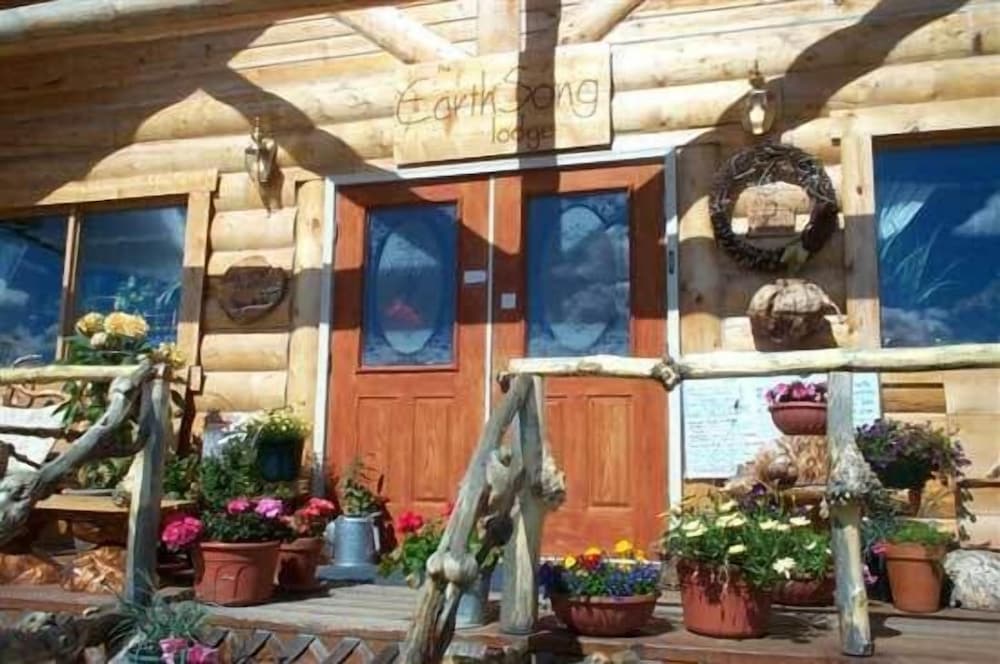 Earthsong Lodge