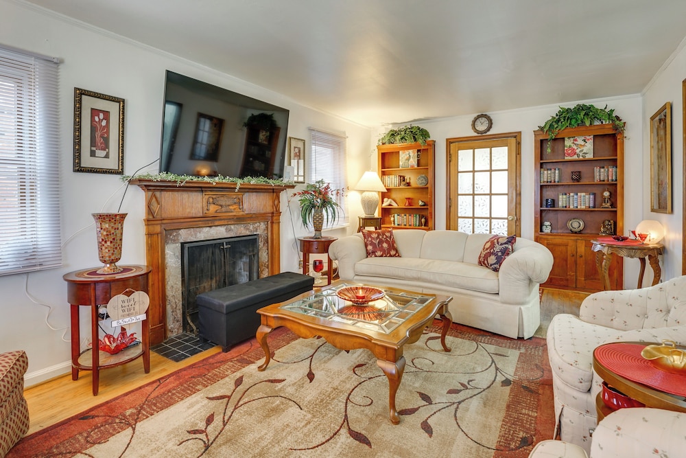 Walk to Detroit Zoo: Home w/ Sunroom & Patio!