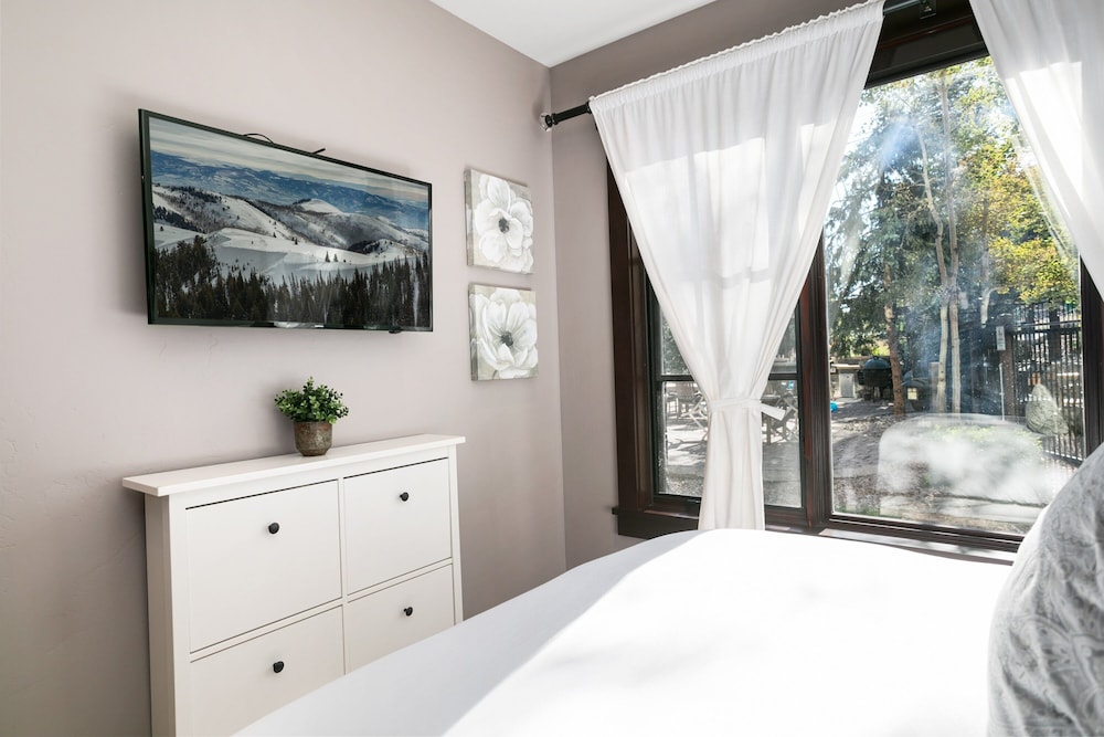 208 - Three Bedroom Flagstaff 3 Condo