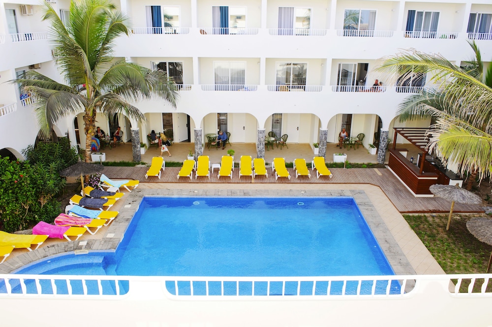 Sal Vacations - Hotel Pontao - Property Image 12