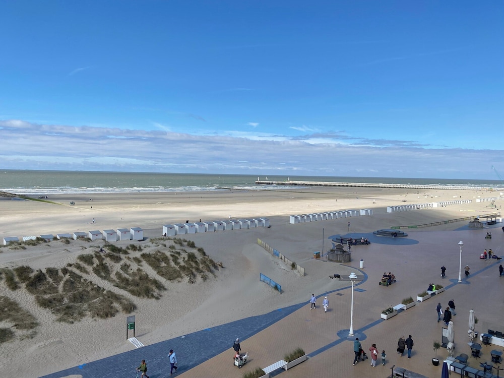 Sea-view Apartment in Nieuwpoort